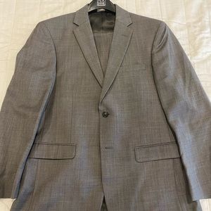 Jos. A. Bank 40R Suit Slim Fit Like New